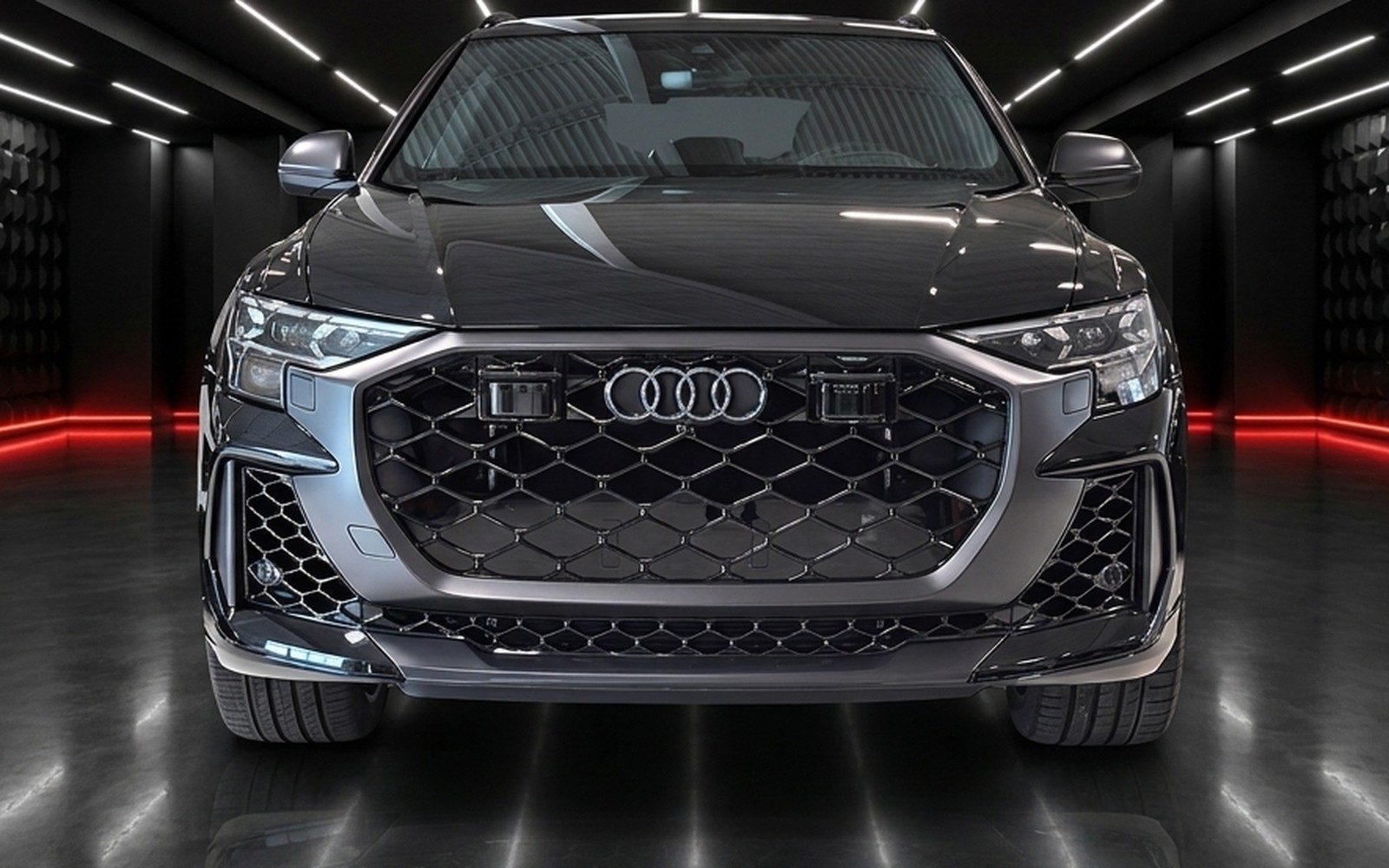 2026 Audi RS Q8 quattro photo 2