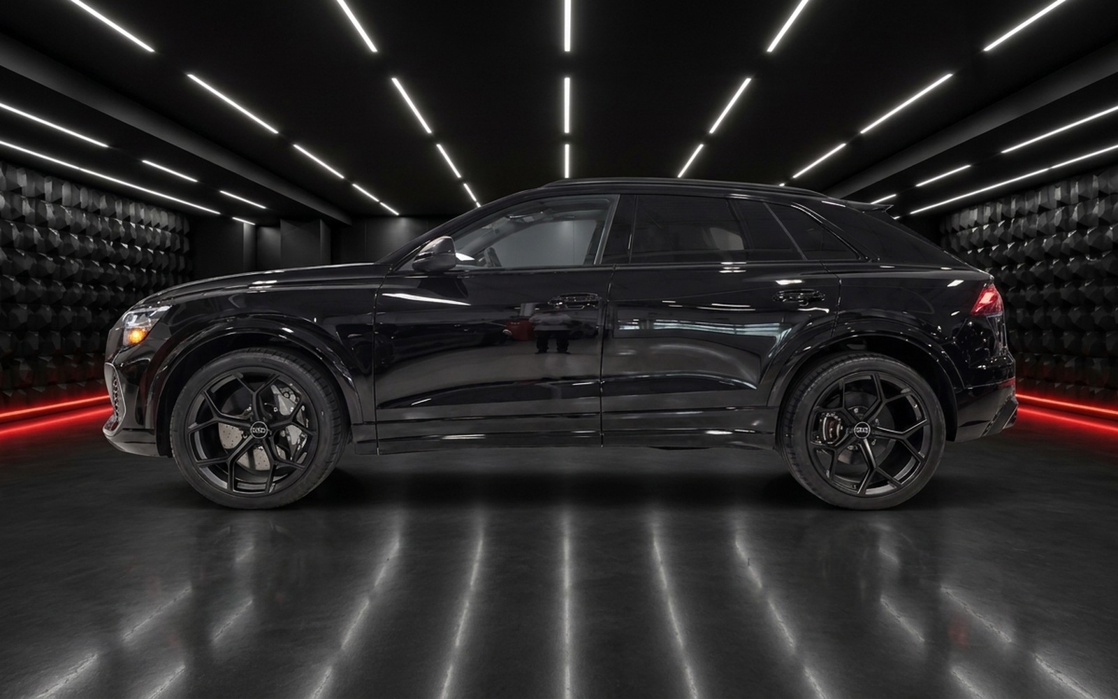 2026 Audi RS Q8 quattro photo 3